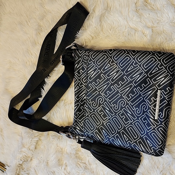 Steve Madden Crossbody Bag - Picture 10 of 12
